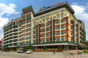Zephyr Grand Hotel