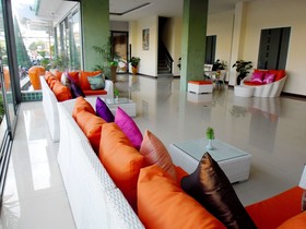 Zephyr Grand Hotel