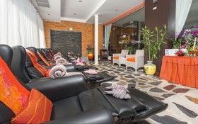 Zephyr Grand Hotel