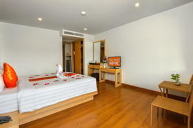 Zephyr Grand Hotel