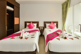 Zephyr Grand Hotel