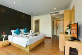 Zephyr Grand Hotel