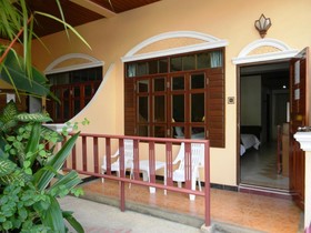 Tony Resort
