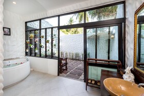 Racha Island Resort