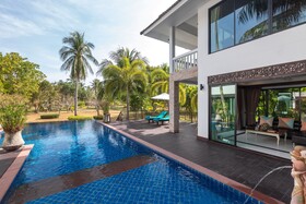 Racha Island Resort