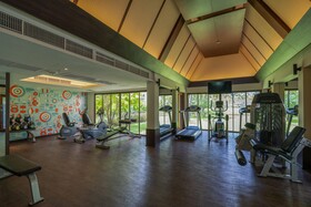 Le Méridien Phuket Mai Khao Beach Resort