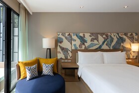 Le Méridien Phuket Mai Khao Beach Resort