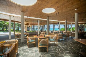Le Méridien Phuket Mai Khao Beach Resort