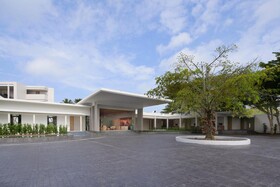 Le Méridien Phuket Mai Khao Beach Resort