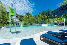 Le Méridien Phuket Mai Khao Beach Resort