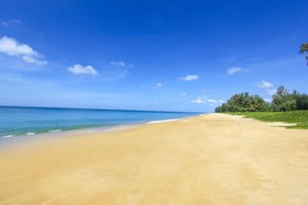 Maikhao Palm Beach Resort