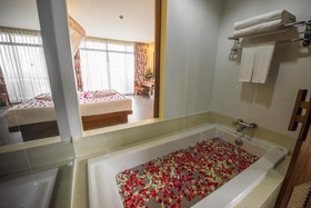 Karon Phunaka Resort