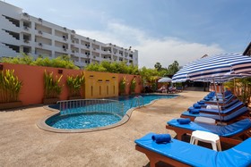 Kata Silver Sand Hotel