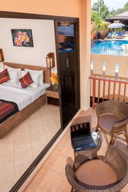 Kata Silver Sand Hotel