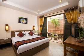 Kata Silver Sand Hotel