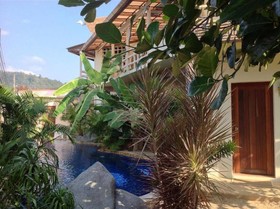 Aree's Lagoon House