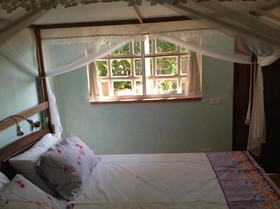 Aree's Lagoon House