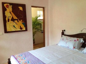 Aree's Lagoon House