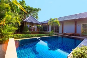 Baan Bua Estate by Tropiclook