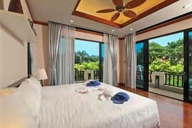 Baan Bua Estate by Tropiclook
