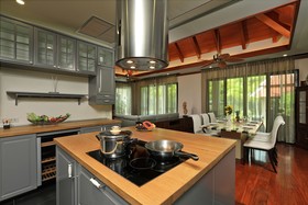 Baan Bua Estate by Tropiclook