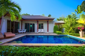 Baan Bua Estate by Tropiclook
