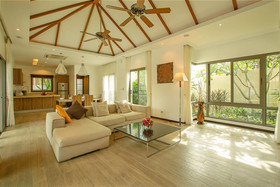 Shanti Estate by Tropiclook