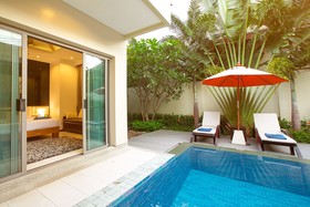 Shanti Estate by Tropiclook