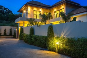 Shanti Estate by Tropiclook