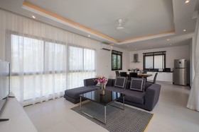 Shanti Estate by Tropiclook