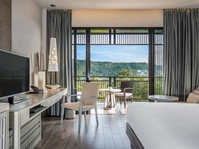 Pullman Phuket Arcadia Naithon Beach