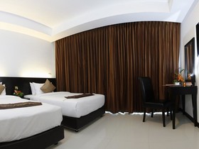 Nai Yang Beach Hotel