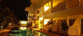 OYO 75361 Phuket Airport Sonwa Resort