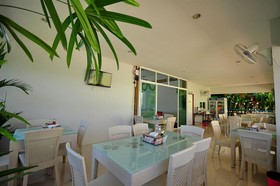 OYO 75361 Phuket Airport Sonwa Resort