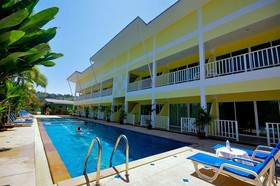 OYO 75361 Phuket Airport Sonwa Resort