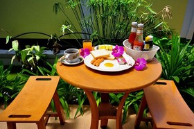 OYO 75361 Phuket Airport Sonwa Resort