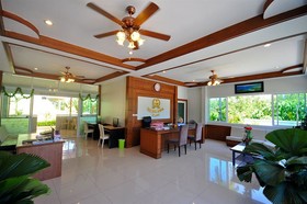 OYO 75361 Phuket Airport Sonwa Resort