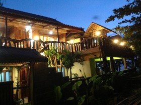 Ruan Mai Nai Yang Beach Resort