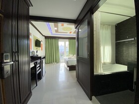 77 Patong Hotel & Spa
