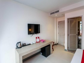 Acca Patong by NIDA Rooms