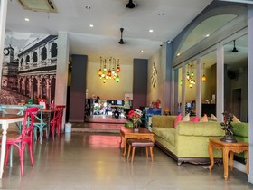 Acca Patong by NIDA Rooms