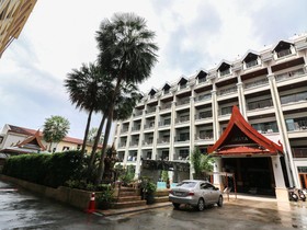 Amata Patong by NIDA Rooms