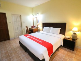 Amata Patong by NIDA Rooms