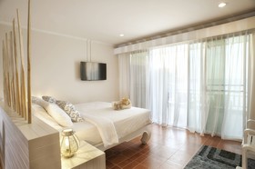 At Zea Hotel