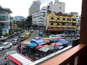Baan Taweesup Apartment