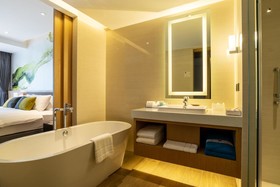 DoubleTree by Hilton Phuket Banthai Resort