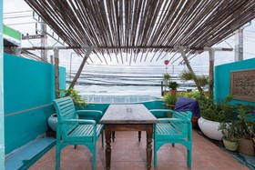 Barefoot Hotel Kalim Beach Front