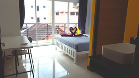 Bedbox Guesthouse And Hostel