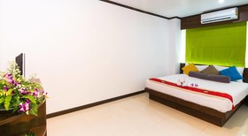 Bed Time Patong Hotel
