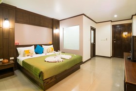 Bed Time Patong Hotel